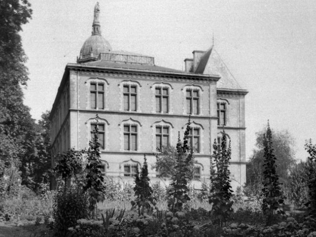 Ancien bâtiment des Archives départementales entre 1885 et 1968